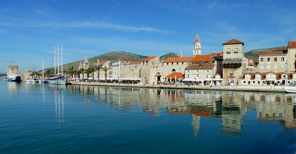 Apartment Adriana Trogir Exterior photo