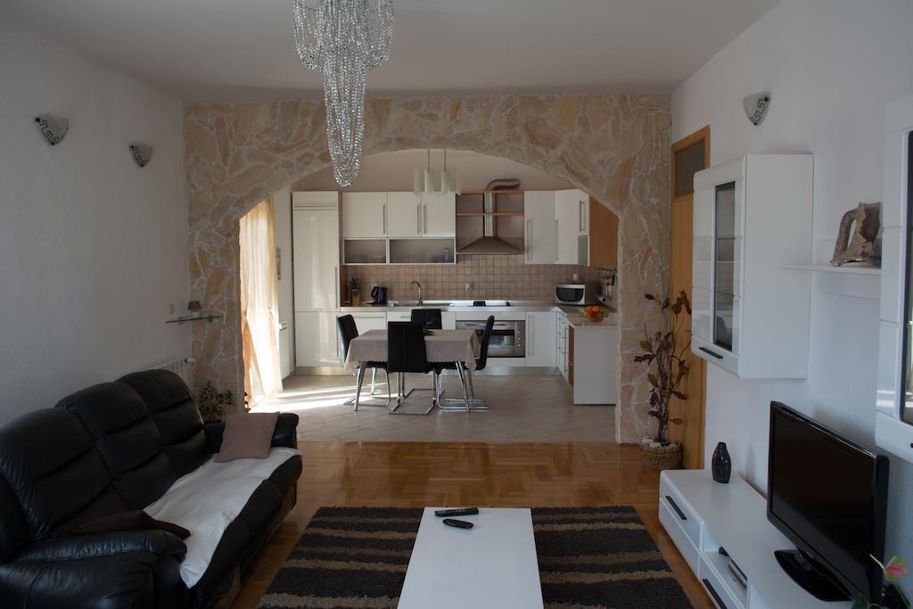 Apartment Adriana Trogir Room photo